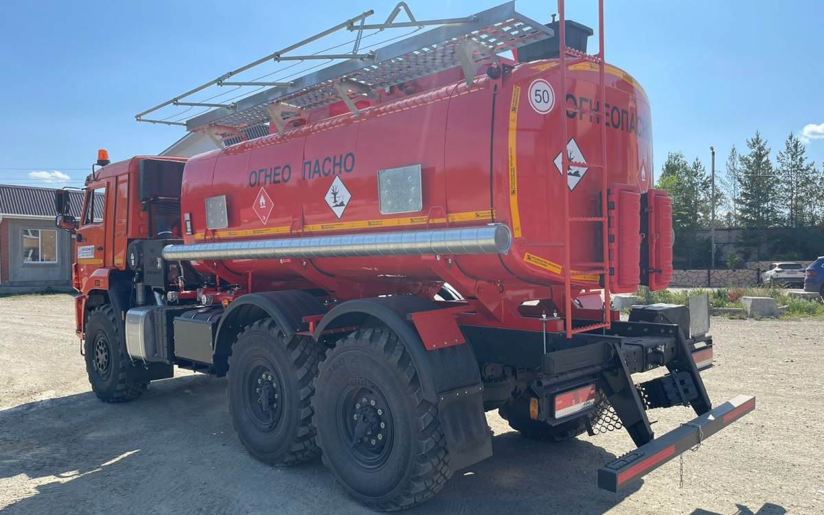 Автотопливозаправщик АТЗ КАМАЗ