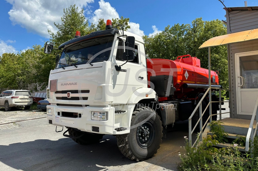 Автотопливозаправщик АТЗ-11 на шасси Камаз 43118-50
