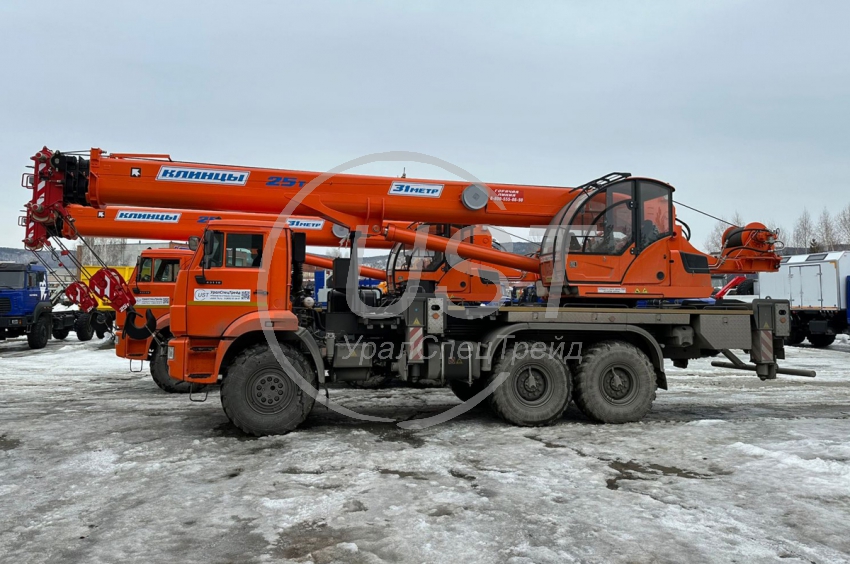Автокран КЛИНЦЫ (КС-55713-5К-4) на шасси КАМАЗ 43118-50 (25 т.)